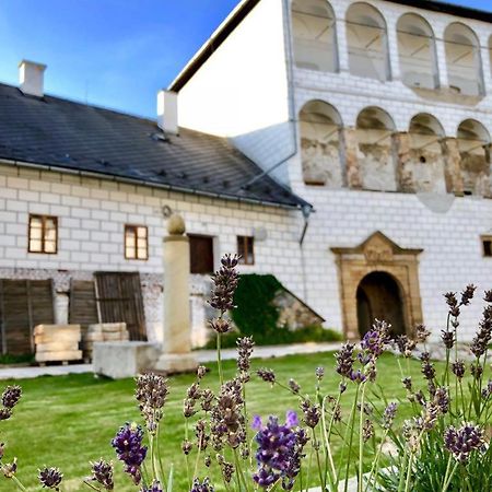 Zamek Kolstejn - Hotel Chateau Goldenstein Бранна Екстер'єр фото