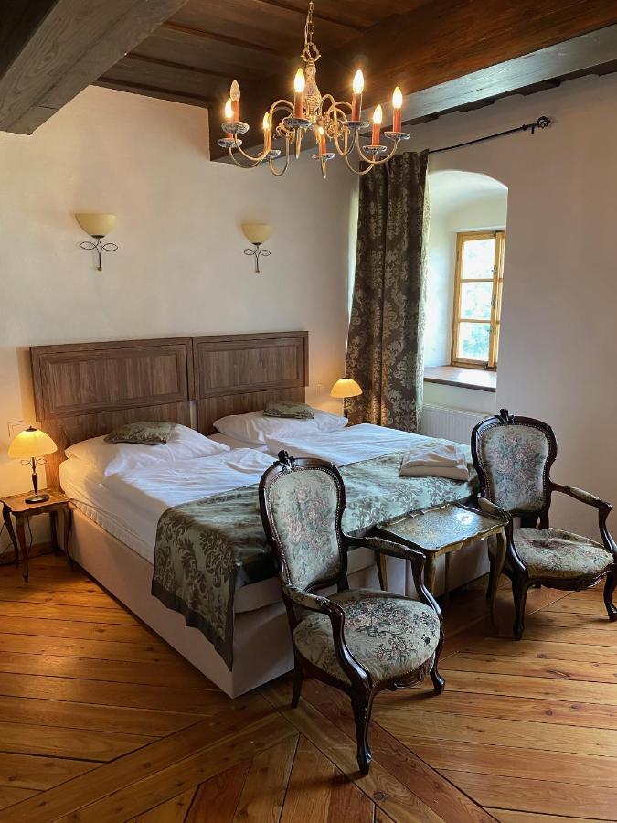 Zamek Kolstejn - Hotel Chateau Goldenstein Бранна Екстер'єр фото