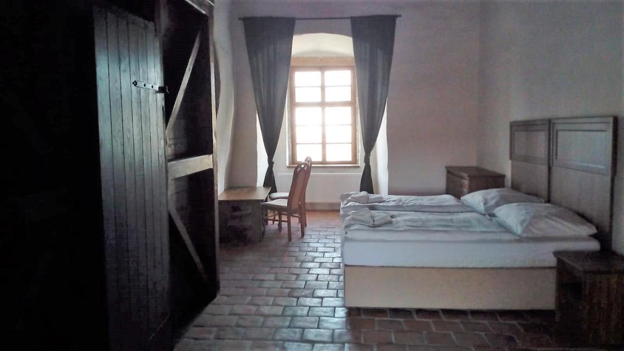 Zamek Kolstejn - Hotel Chateau Goldenstein Бранна Екстер'єр фото