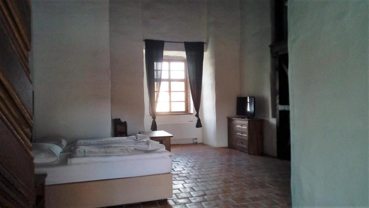 Zamek Kolstejn - Hotel Chateau Goldenstein Бранна Екстер'єр фото