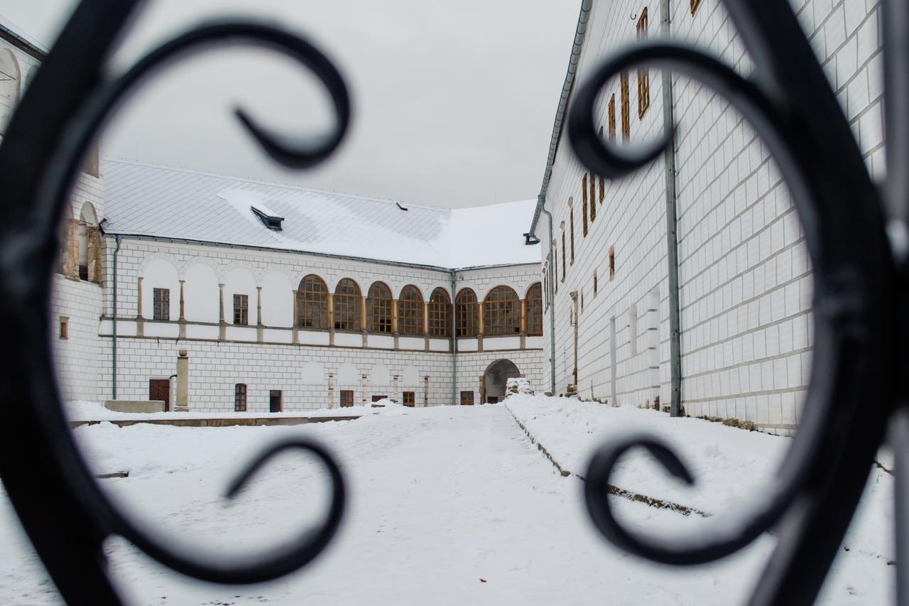 Zamek Kolstejn - Hotel Chateau Goldenstein Бранна Екстер'єр фото