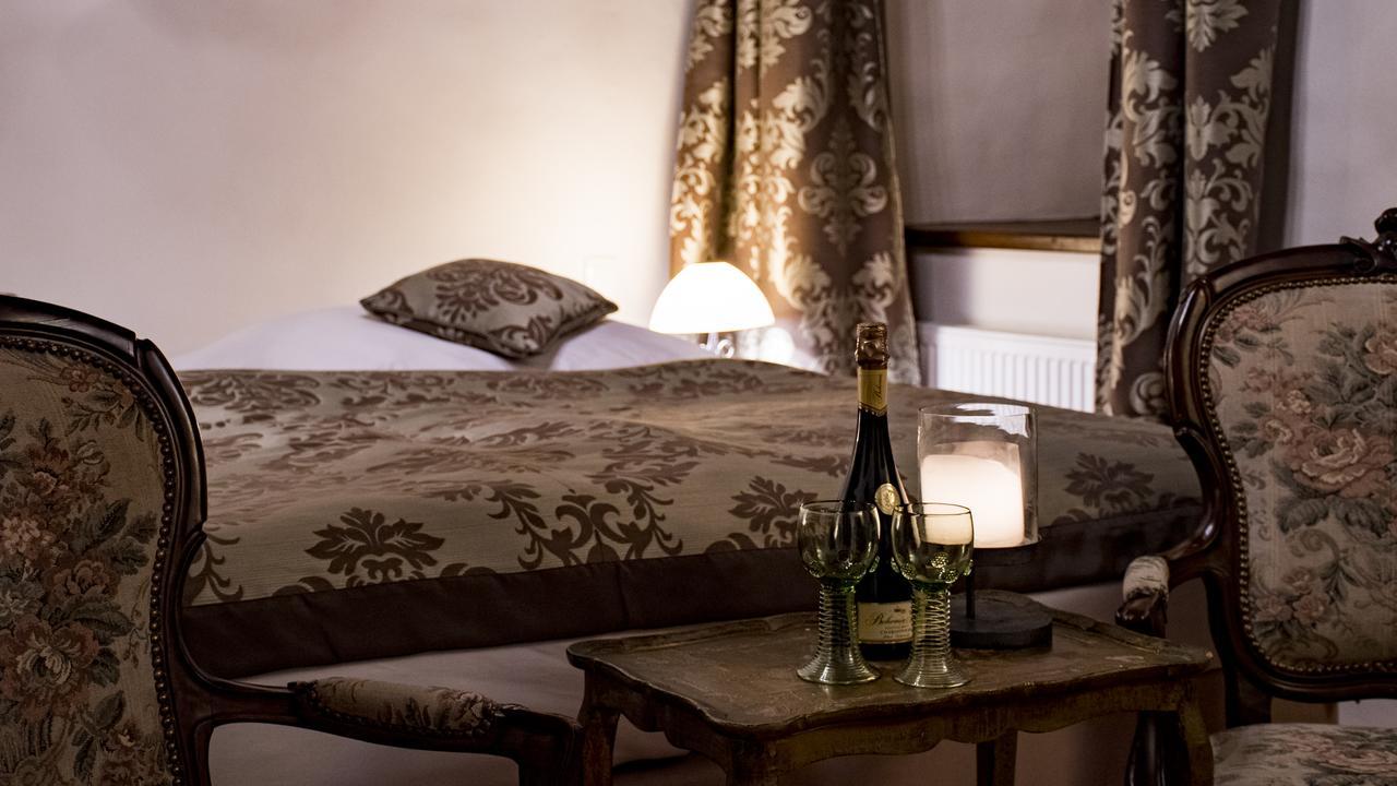 Zamek Kolstejn - Hotel Chateau Goldenstein Бранна Екстер'єр фото